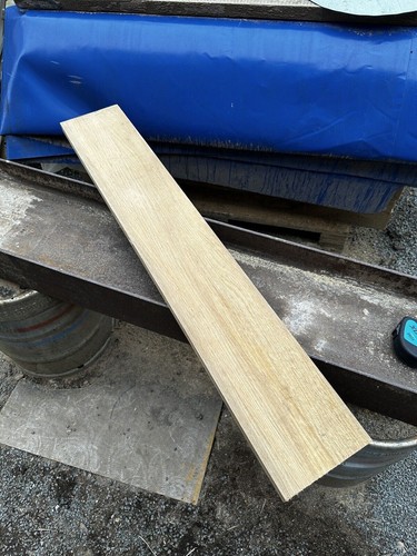 Rough sawn solid - rough, light