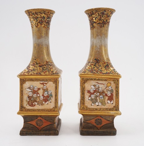 Japanese meiji satsuma pair - ,