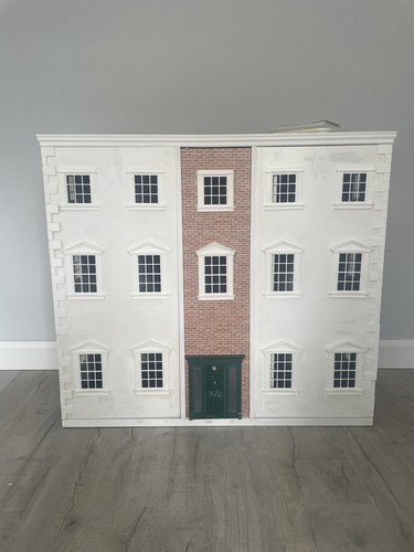 Georgian dolls house - dolls,
