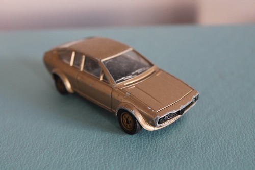 Solido alfa romeo - 3.8”,