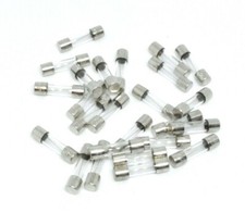 25 Glass Fuses 0.5 Amps 20 mm