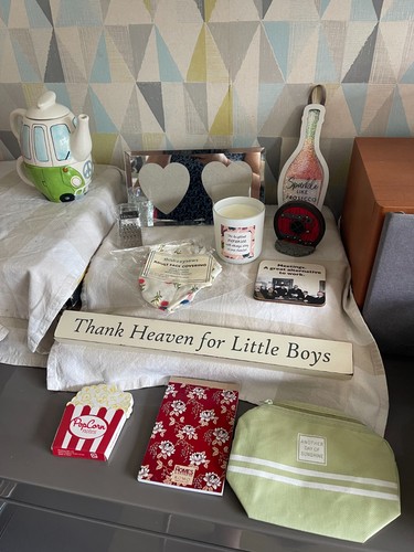 Bundle bric brac next - bric,