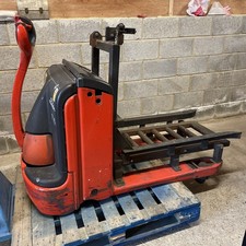Linde T16 Electric Pallet Truck - NO CHARGER - With Key & Roller Extension