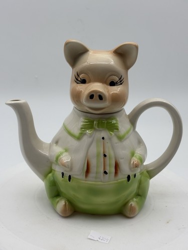Tony wood studios master - wood, piggy