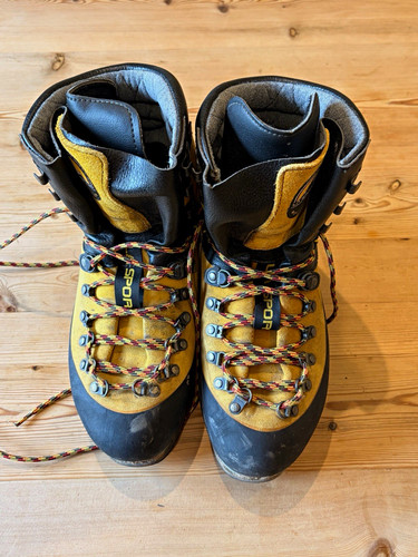 Sportiva nepal extrem - la,