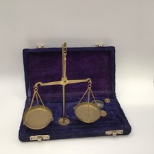 🐾 vintage set of brass