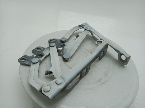 Vauxhall corsa bonnet hinge - vauxhall,