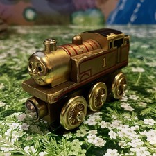 Wooden Railway GOLD THOMAS 60
