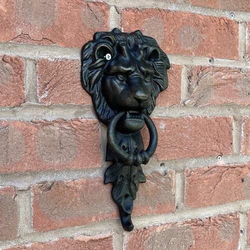 Door knocker lion - cast, iron