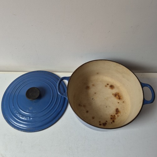 Creuset enameled cast iron - le,