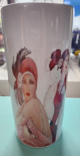 New white cream art - white/,