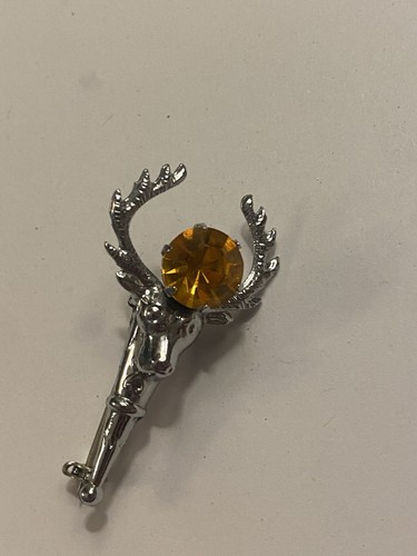 Stag head and - head, gem
