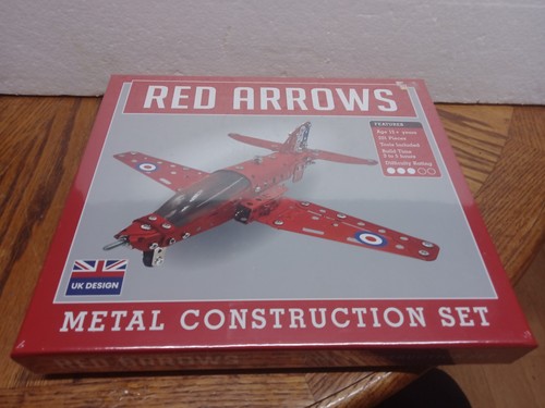 Red arrows metal - red,