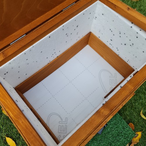 Small outdoor tortoise house - small,