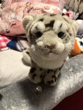 Lucky The Snow Leopard from