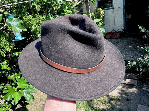 Minnetonka brown felt - minnetonka,