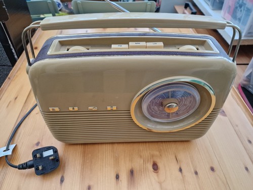 Bush retro radio tr82 - bush,