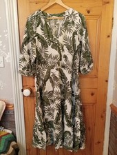 WOMEN'S CREAM LEAF PRINT DROP