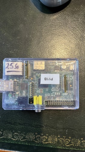 Raspberry model b clear - 1,