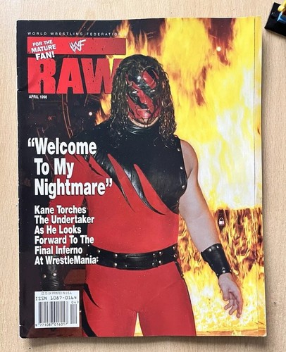 Rare wwf raw magazine - wwf,
