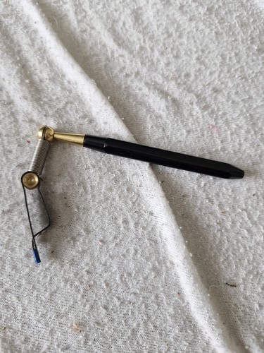 Rotating hackle pliers fly - rotating,