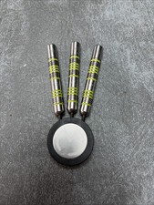 Winmau MVG Steeltip Darts Set