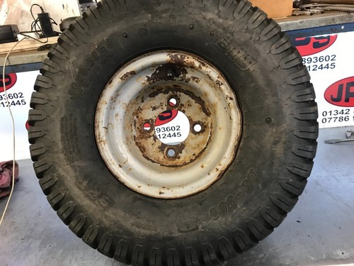 Front stud wheel tyre 18 - front,