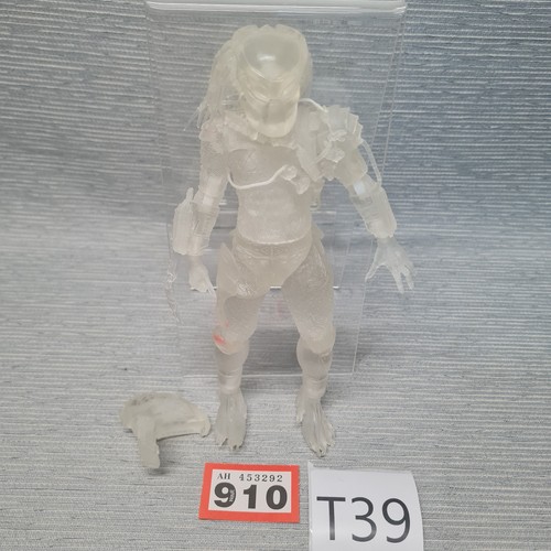 Neca predator city hunter - 2,