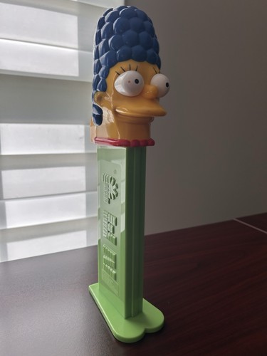 Giant talking simpsons - giant,