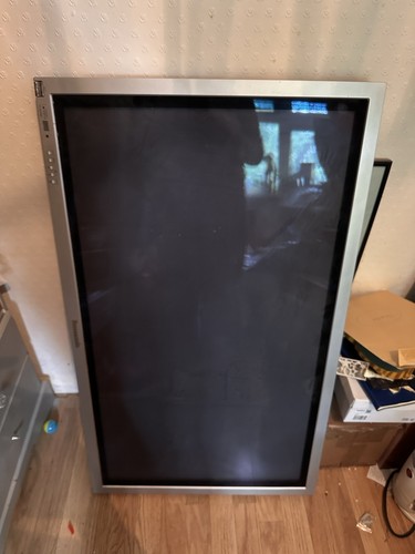 Panasonic 42pw6 plasma - 42",