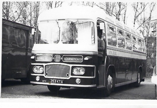 Bus photo 253kta royal blue - photo:,