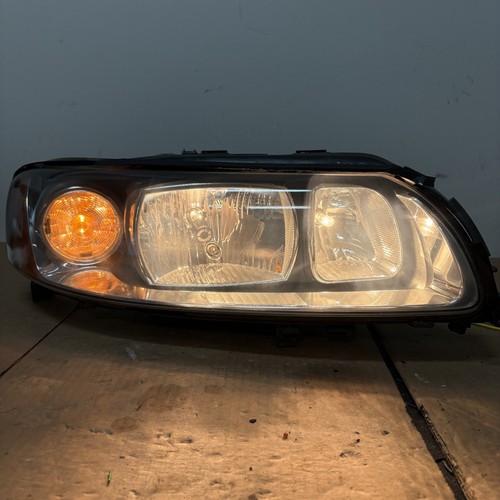 2005 2007 volvo xc70 v70 - 2005-2007,