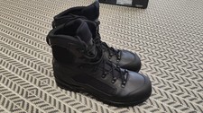 Lowa Breacher Mid Boot Black