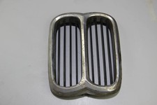 BMW E12 decorative grid center