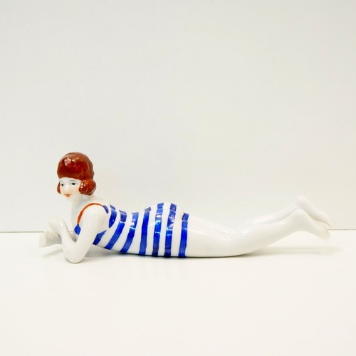 Figurine bathing beauty sexy - bathing,