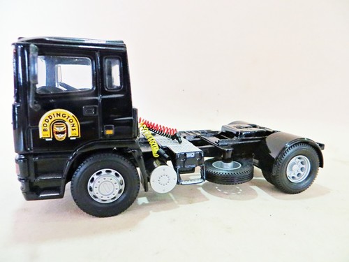 Corgi 75202 erf ec11 tractor - 'erf,