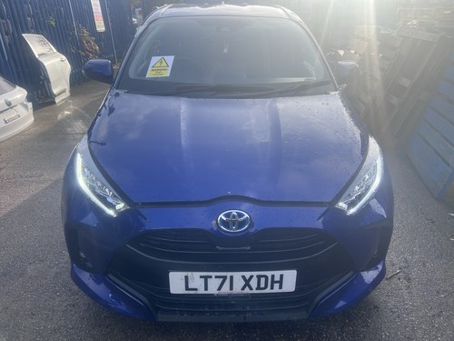 Toyota yaris design 2021 - yaris,