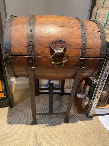 Vintage barrel cabinet - barrel,