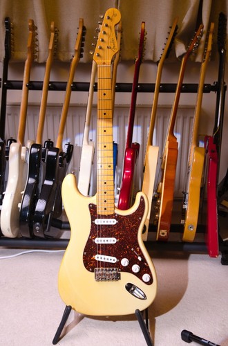 Stratocaster serial number - stratocaster,
