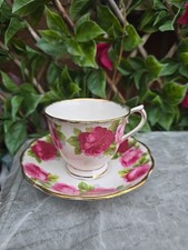 Vintage Royal Albert Old English Rose Gold Tea Cup & Saucer 3½xH3" 