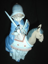 Adorable Lladro Medieval Lord
