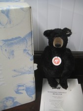 Boxed 9 1/2" (23 cm) Steiff