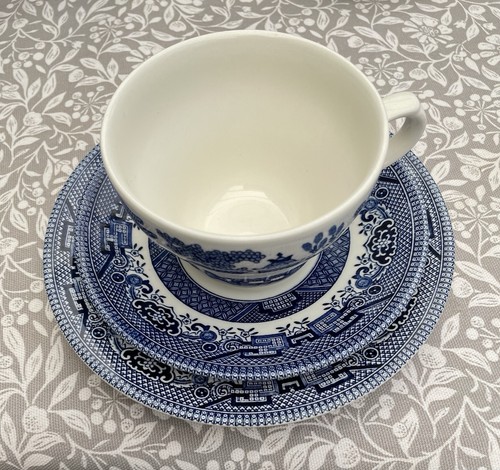 Churchill willow pattern trio - willow,