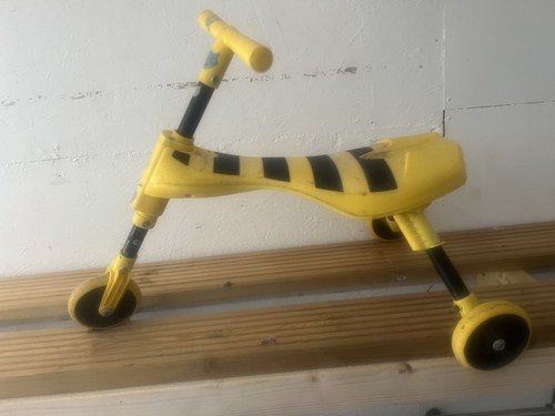 Scuttlebug bumblebee ride - bumblebee,
