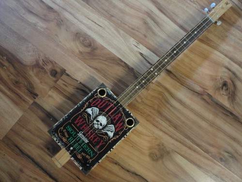 Weeklyhouse cigar box guitar - weeklyhouse,