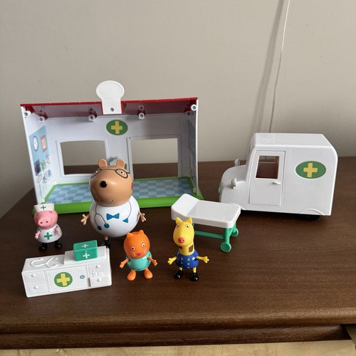 Peppa pig medical - peppa, centre