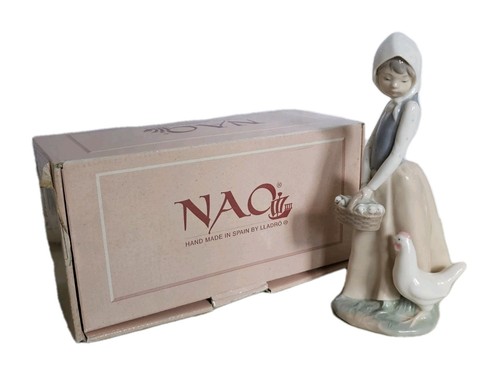 Nao lladro girl with - lladro,