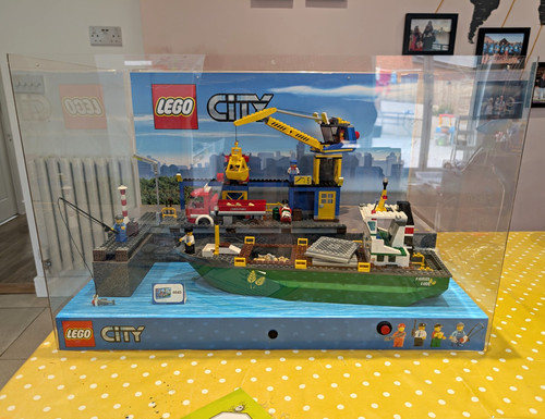 Lego city 4645 clear acrylic - lego,