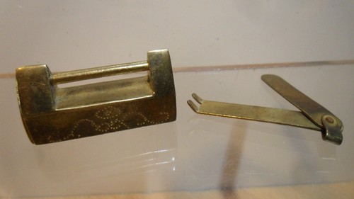 Vintage chinese oriental brass - chinese,
