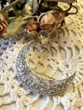 Attwood & Sawyer Broche  ancienne  croissant de lune argenté cristal